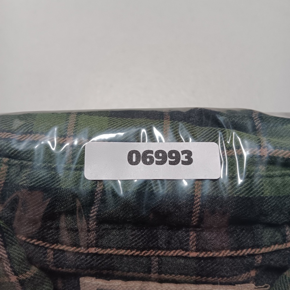 Duluth Trading Co Flannel Shirt Mens Medium Green Black Plaid Trim Fit Cotton - Picture 7 of 7